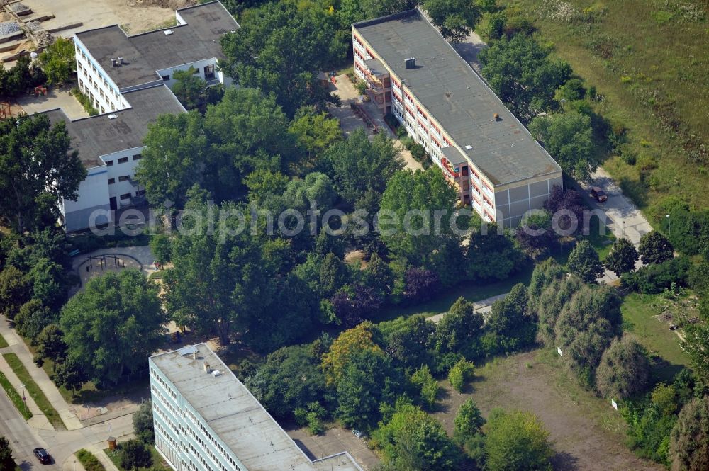 Berlin from above - Kindergarten to the lakes in Berlin-Mahlsdorf