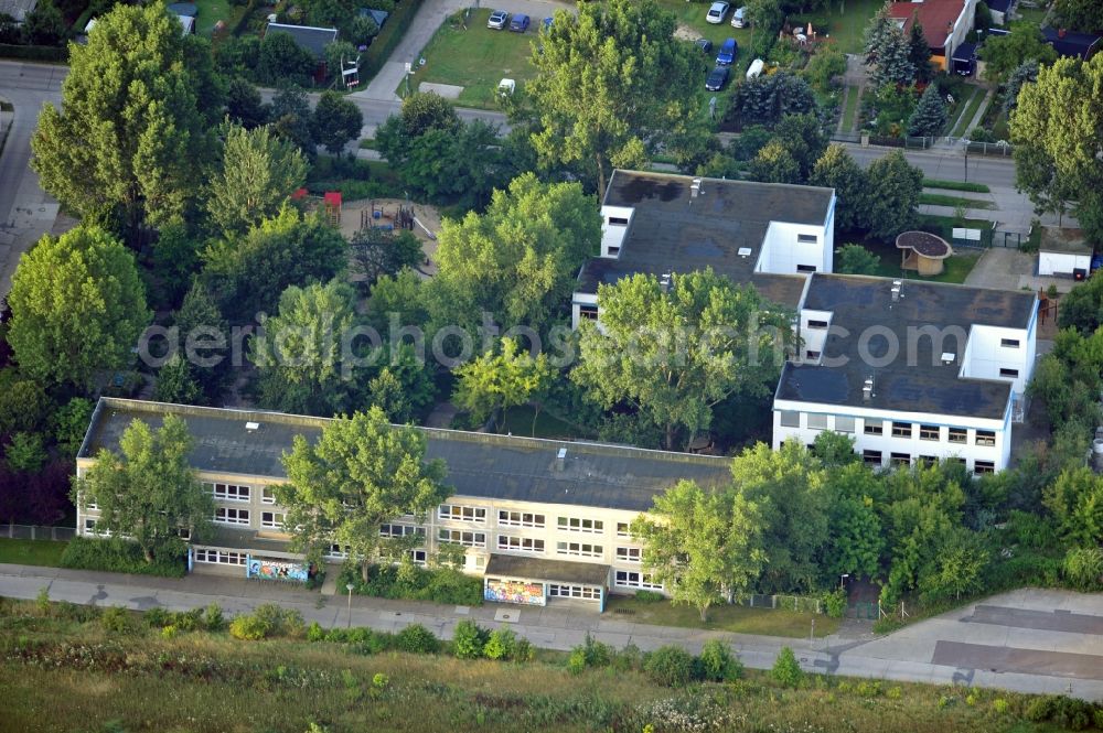 Berlin from above - Kindergarten to the lakes in Berlin-Mahlsdorf