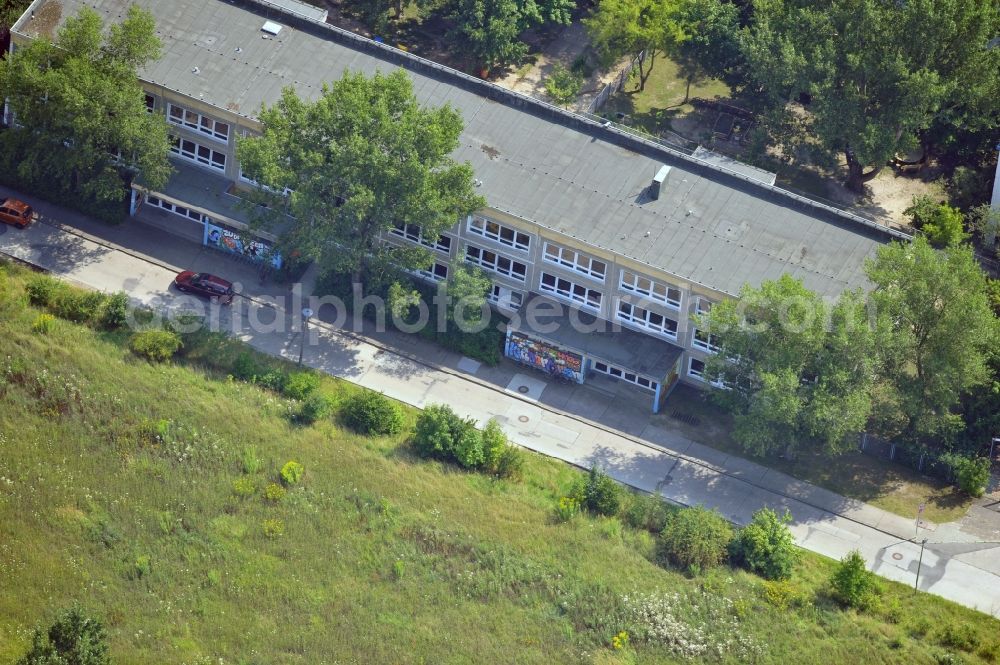 Aerial photograph Berlin - Kindergarten to the lakes in Berlin-Mahlsdorf