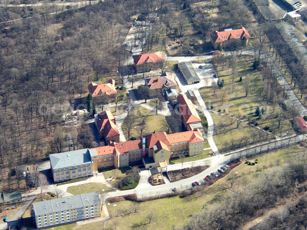 Berlin - LICHTENBERG from above - Kinderklinik Lindenhof in Berlin-Lichtenberg. 16.03.03