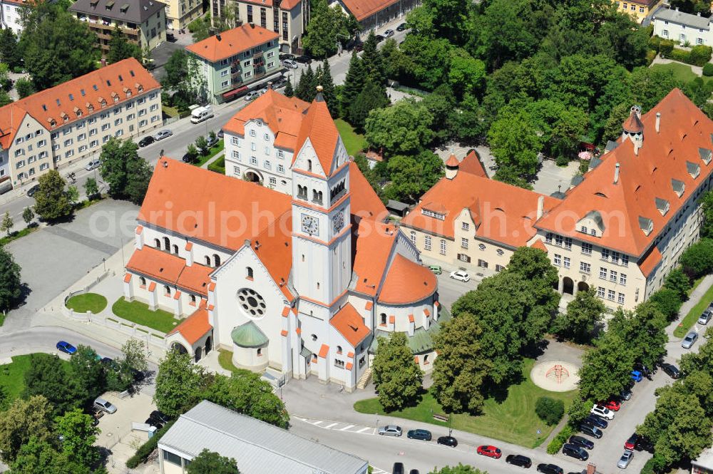 Aerial image München Pasing - Blick auf die katholische Kirche Maria Schutz am Schererplatz in München Pasing. Catholic Church in Munich district Pasing.