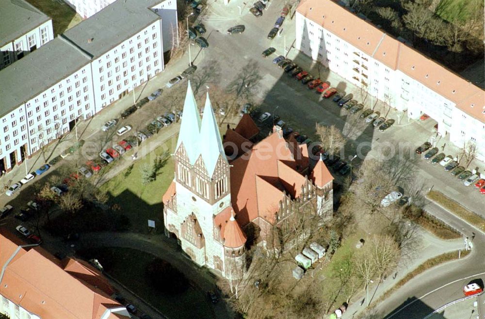 Aerial photograph Berlin-Lichtenberg - Kirche am Roedeliusplatz in Berlin-Lichtenberg