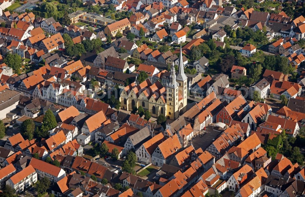 Aerial photograph Lemgo - View of the church Sankt Nicolai in Lemgo in the state of North Rhine-Westphalia