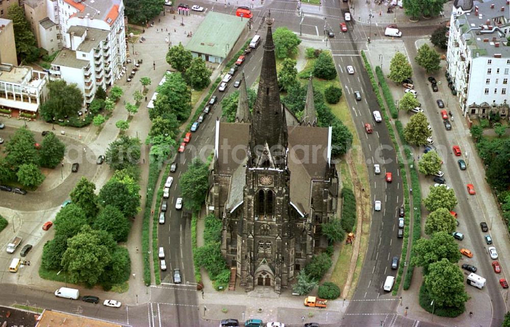 Berlin-Kreuzberg from the bird's eye view: Kirche am Südstern an der Hasenheide in Berlin-Kreuzberg.