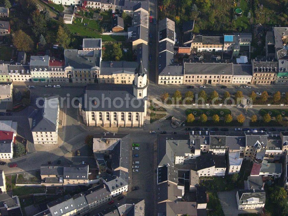 Aerial image Markneukirchen ( Sachsen ) - Kirche im Stadtzentrum von Markneukirchen Die St. Nicolai Kirche befindet sich im Zentrum der Stadt am Markt. Sie wurde 1848 geweiht und beherbergt die einzige Schulze-Orgel Sachsens. Regelmäßig finden hier Konzerte statt.