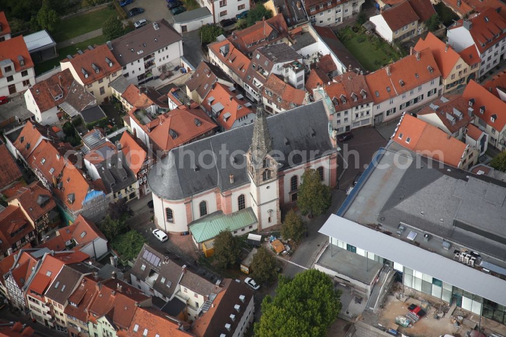 Aerial photograph Aschaffenburg - Church of Our Lady, Mother of God Parish often just called - the oldest parish church in Aschaffenburg in Bavaria