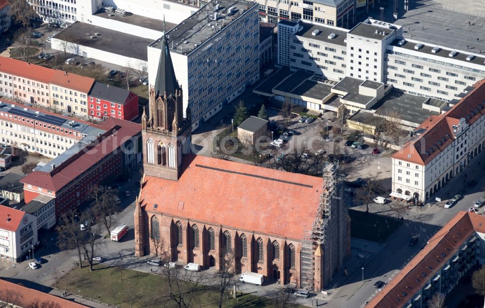 Neubrandenburg from the bird's eye view: The Marienkirche in the center of Neubrandenburg in Mecklenburg - West Pomerania