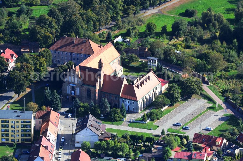 Aerial photograph Chojna - Church Kosciol pw Swietej Trojcy -. Holy Trinity Church in Chojna formerly Konigsberg in Neumark in Poland