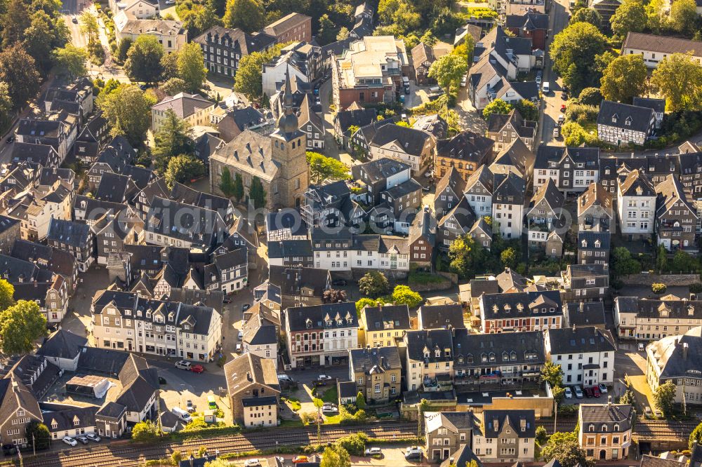 Langenberg from the bird's eye view: Church building Alte Kirche on street Hellerstrasse in Langenberg at Ruhrgebiet in the state North Rhine-Westphalia, Germany