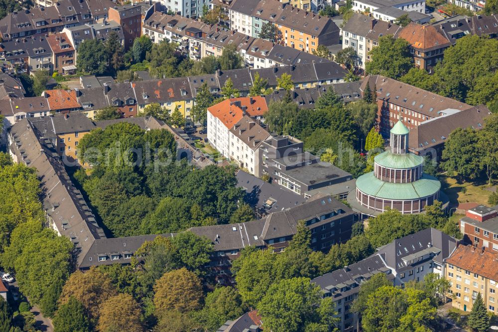 Aerial image Essen - Church building Auferstehungskirche on street Steubenstrasse in Essen at Ruhrgebiet in the state North Rhine-Westphalia, Germany