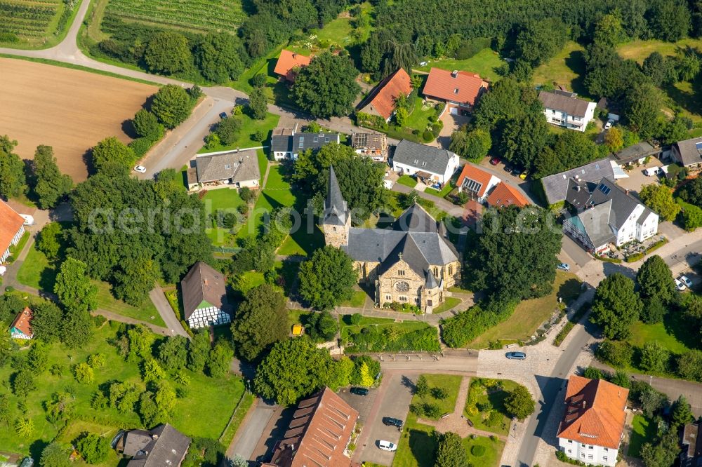 Aerial photograph Rödinghausen - Church building Bartholomaeuskirche in Roedinghausen in the state North Rhine-Westphalia