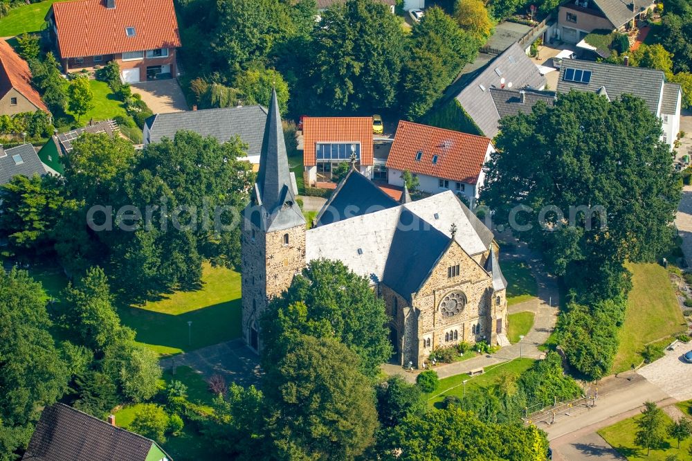 Rödinghausen from above - Church building Bartholomaeuskirche in Roedinghausen in the state North Rhine-Westphalia