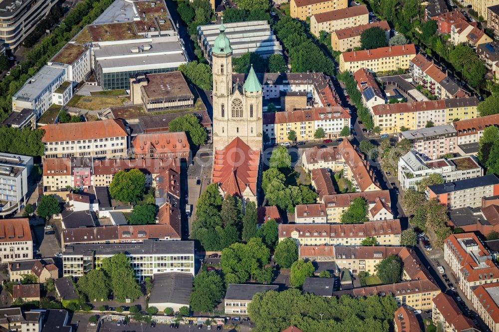 Aerial image Braunschweig - Church building in Old Town- center of downtown on street An der Andreaskirche in Brunswick in the state Lower Saxony, Germany