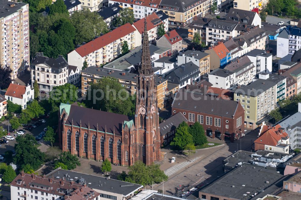 Bremerhaven from the bird's eye view: Church building Buergermeister-Smidt-Gedaechtniskirche on street Buergermeister-Smidt-Strasse in the district Mitte-Sued in Bremerhaven in the state Bremen, Germany