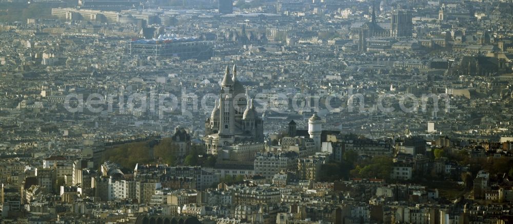 Saint-Ouen from the bird's eye view: Church building of the cathedral of Carmel de Montmartre an der Rue du Chevalier de la Barre in Saint-Ouen in Ile-de-France, France