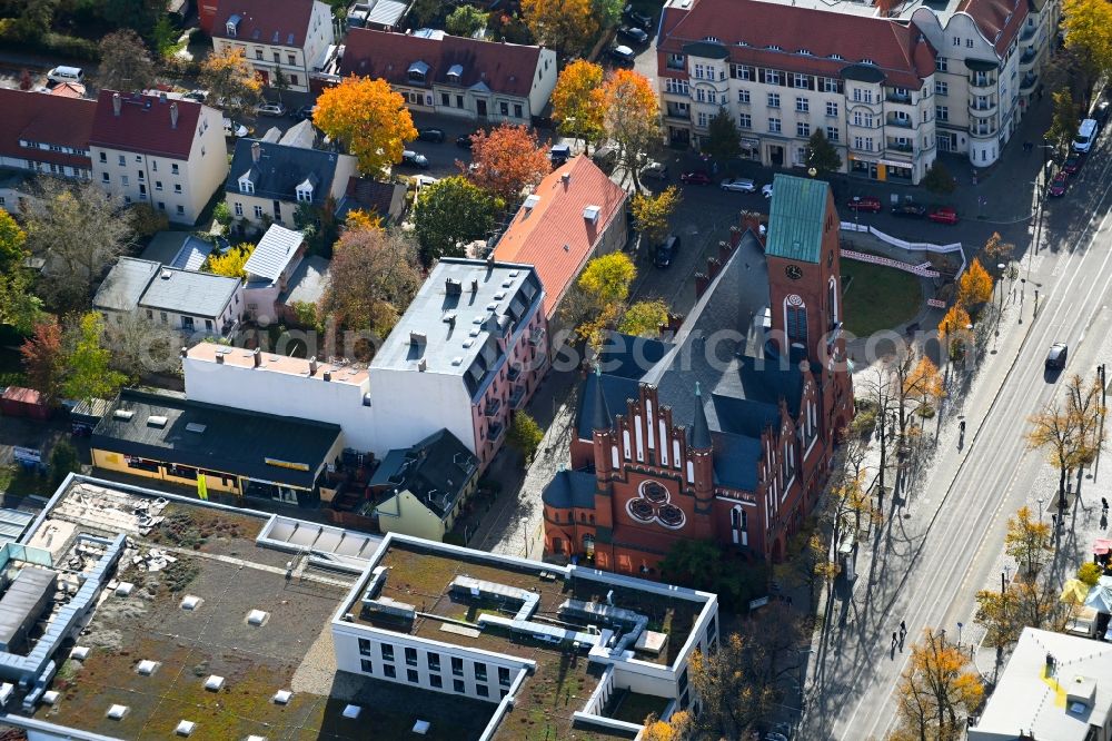 Berlin from the bird's eye view: Church building Christophoruskirche on street Boelschestrasse in the district Friedrichshagen in Berlin, Germany