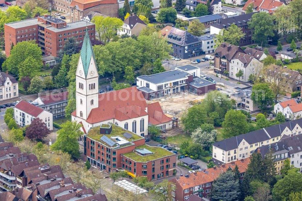 Aerial image Gladbeck - Church building Christus Kirche in Gladbeck in the state North Rhine-Westphalia, Germany