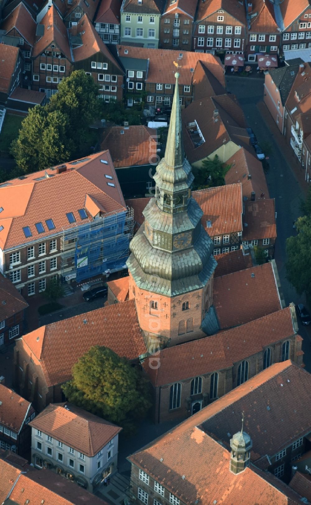 Stade from above - Church building St. Cosmae-Nicolai church at the Cosmea church graveyard in Stade in the state Lower Saxony