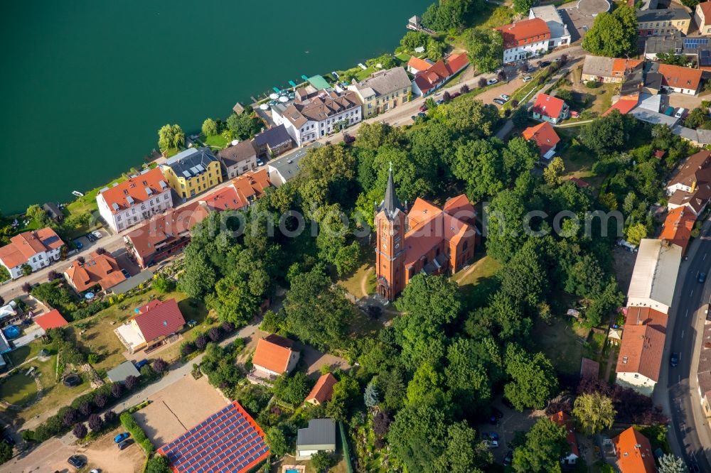 Aerial photograph Feldberger Seenlandschaft - Church building of the evangelic Townchurch in the district Feldberg in Feldberger Seenlandschaft in the state Mecklenburg - Western Pomerania