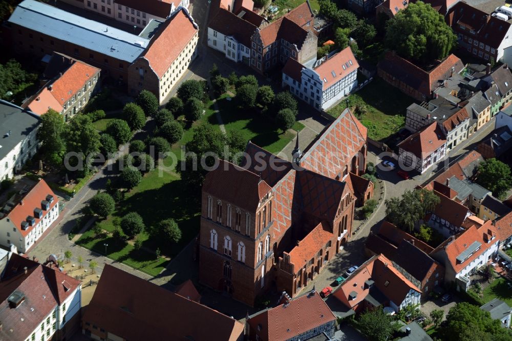 Güstrow from the bird's eye view: Church building of the cathedral Dom zu Guestrow in Guestrow in the state Mecklenburg - Western Pomerania