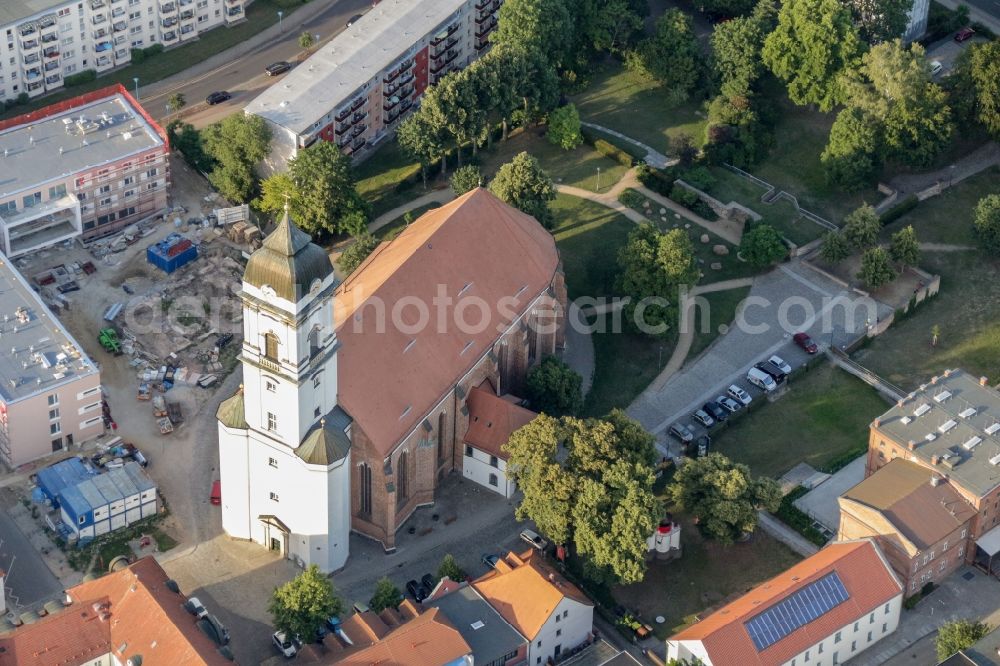 Aerial photograph Fürstenwalde/Spree - Church building of the cathedral of Dom St. Marien in Fuerstenwalde/Spree in the state Brandenburg