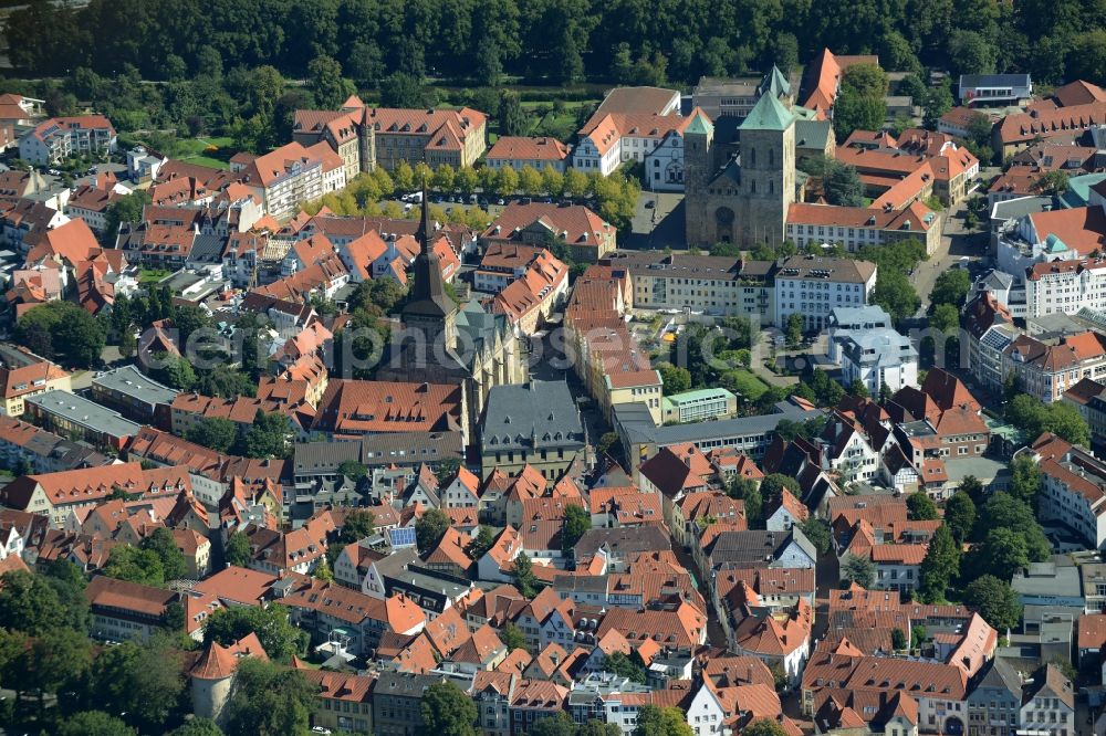 Aerial photograph Osnabrück - Church building of the cathedral of St.Peter in Osnabrueck in the state of Lower Saxony. Marienkirche church is located in front of the cathedral