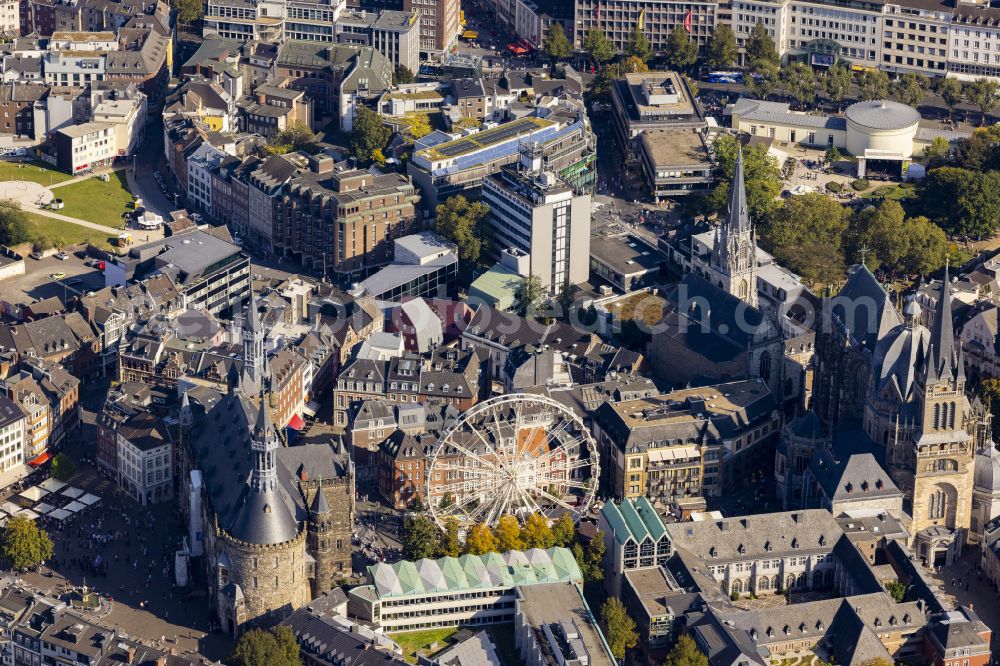 Aachen from the bird's eye view: Church building of the cathedral Aachener Dom in the old town in the district Mitte in Aachen in the state North Rhine-Westphalia, Germany