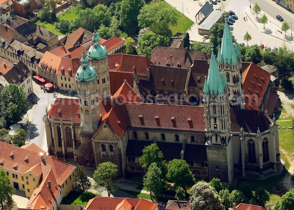 Naumburg (Saale) from the bird's eye view: Church building of the cathedral in the old town in Naumburg (Saale) in the state Saxony-Anhalt, Germany