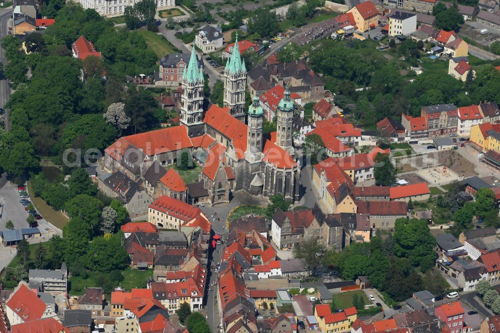 Naumburg (Saale) from the bird's eye view: Church building of the cathedral in the old town in Naumburg (Saale) in the state Saxony-Anhalt, Germany