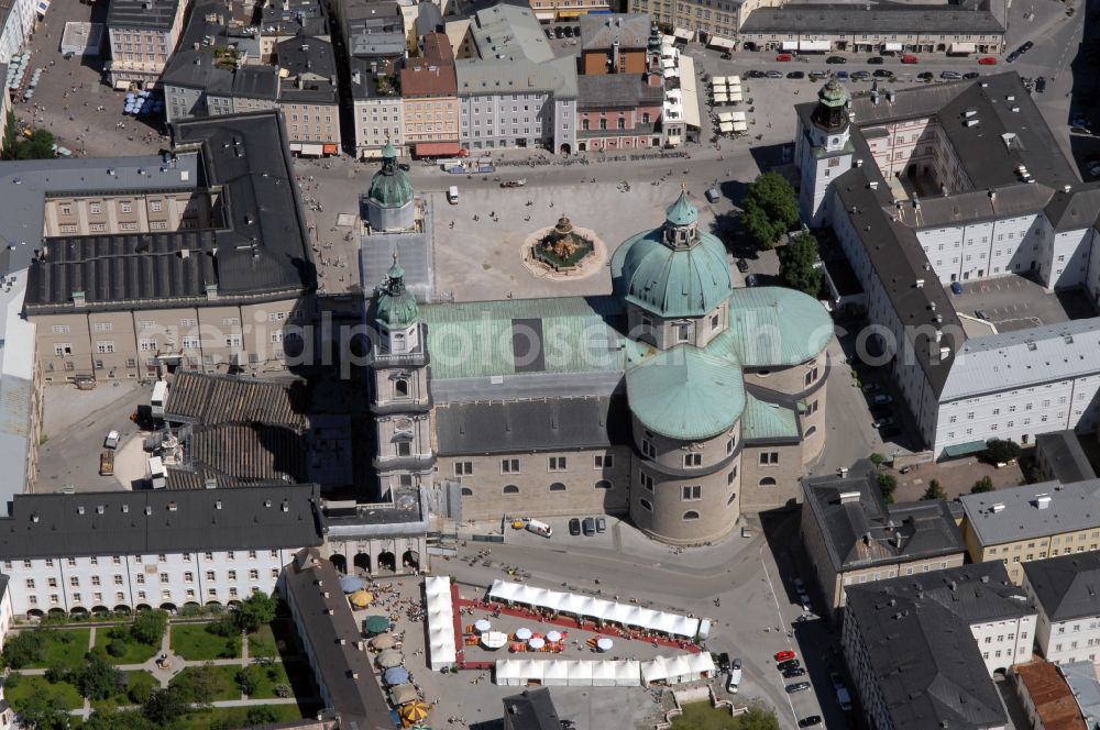 Aerial photograph Salzburg - Church building of the cathedral Dom zu Salzburg - Marmordom in the old town on place Domplatz in Salzburg in Austria