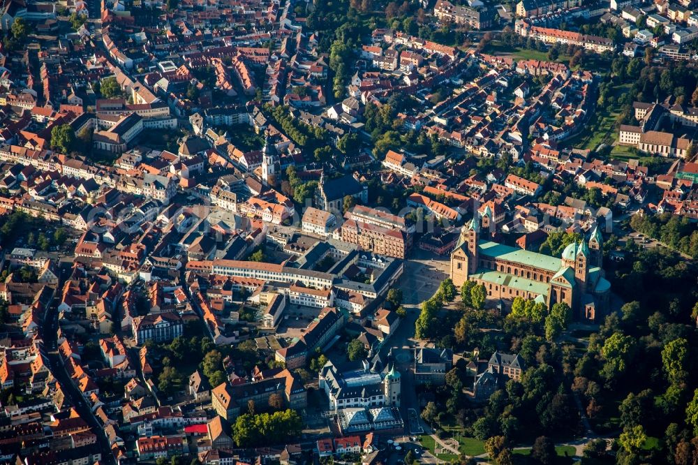 Speyer from the bird's eye view: Church building of the cathedral in the old town in Speyer in the state Rhineland-Palatinate