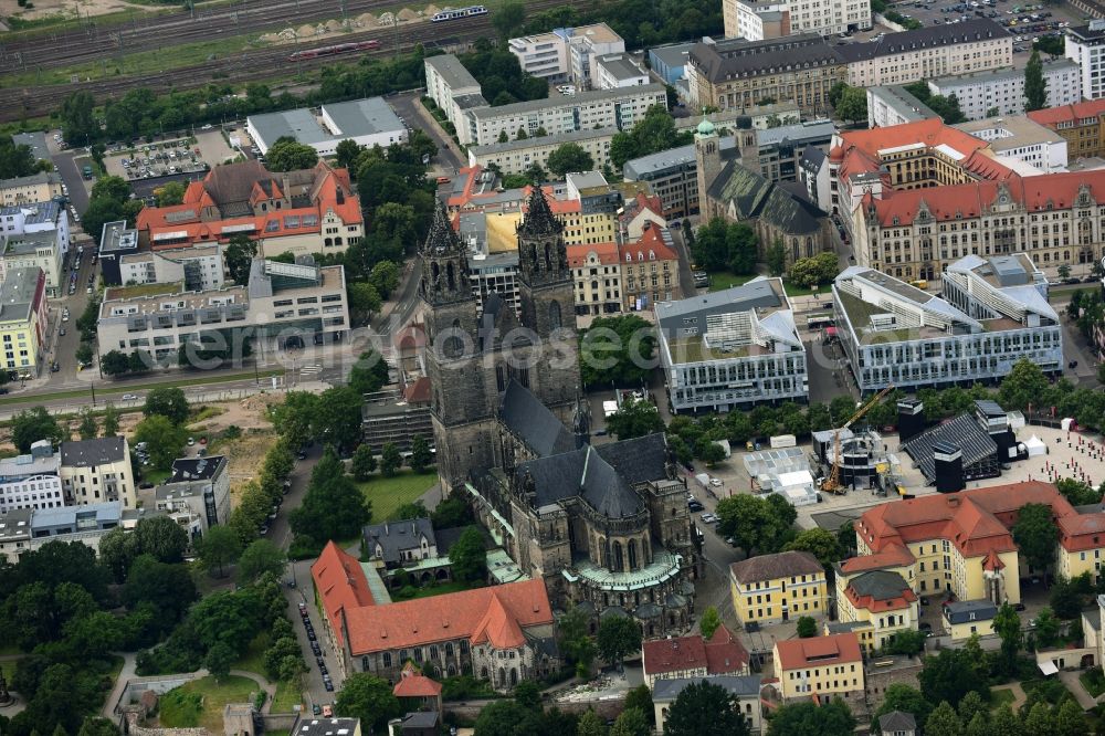 Magdeburg from the bird's eye view: Church building of the cathedral in Magdeburg in the state Saxony-Anhalt