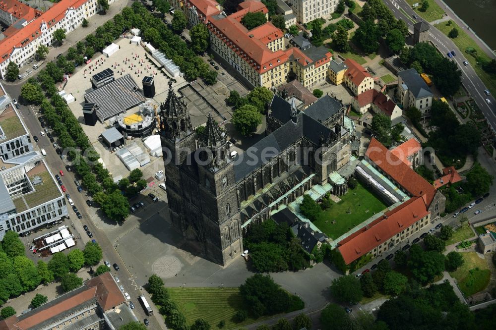 Magdeburg from the bird's eye view: Church building of the cathedral in Magdeburg in the state Saxony-Anhalt