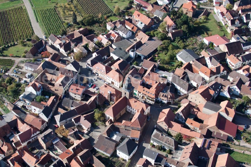 Aerial photograph Frankweiler - Church building in the village of in Frankweiler in the state Rhineland-Palatinate