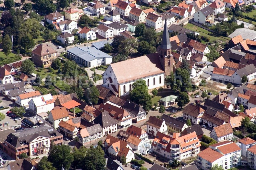 Aerial photograph Herxheim bei Landau (Pfalz) - Church building in the village of in Herxheim bei Landau (Pfalz) in the state Rhineland-Palatinate