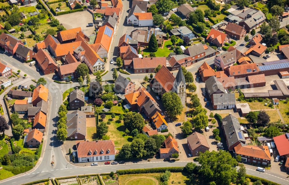 Aerial image Hoetmar - Church building in the village of in Hoetmar in the state North Rhine-Westphalia, Germany