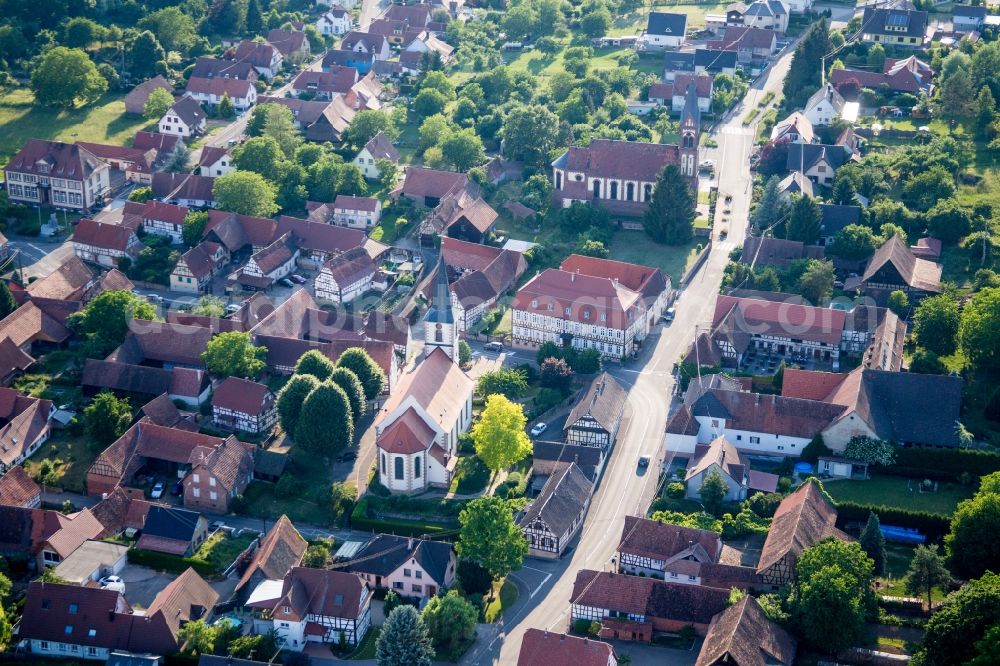 Kutzenhausen from the bird's eye view: Church building in the village of in Kutzenhausen in Grand Est, France