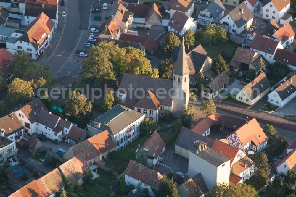 Aerial image Eggenstein-Leopoldshafen - Church building in the village of in the district Eggenstein in Eggenstein-Leopoldshafen in the state Baden-Wuerttemberg