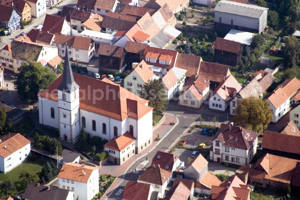 Aerial image Hatzenbühl - Church building in the village of in the district Hayna in Hatzenbuehl in the state Rhineland-Palatinate