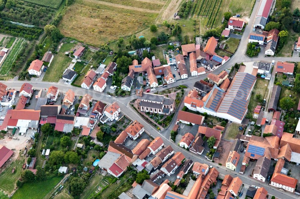 Schweighofen from the bird's eye view: Church building in the village of in Schweighofen in the state Rhineland-Palatinate, Germany