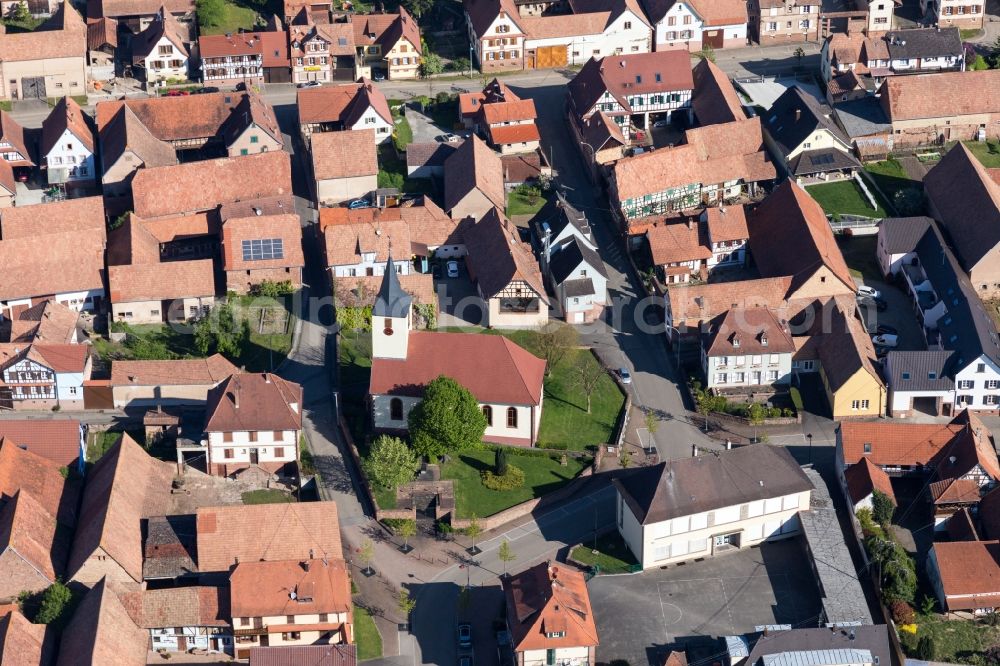 Aerial photograph Uhrwiller - Church building in the village of in Uhrwiller in Grand Est, France