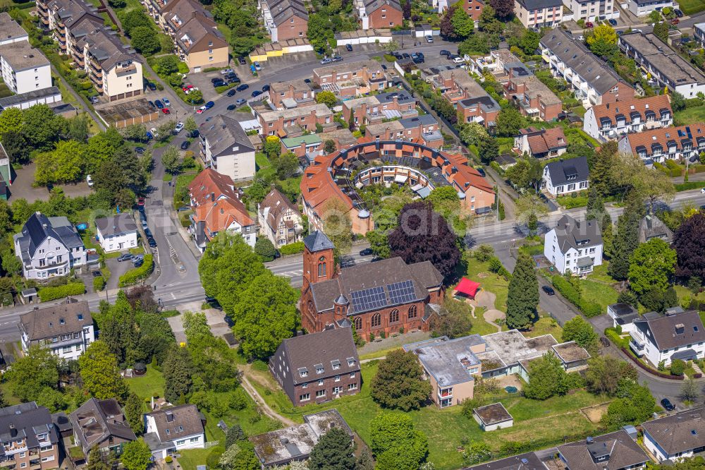 Aerial photograph Hagen - Church building Dreifaltigkeitskirche on street Eppenhauser Strasse in the district Herbeck in Hagen at Ruhrgebiet in the state North Rhine-Westphalia, Germany