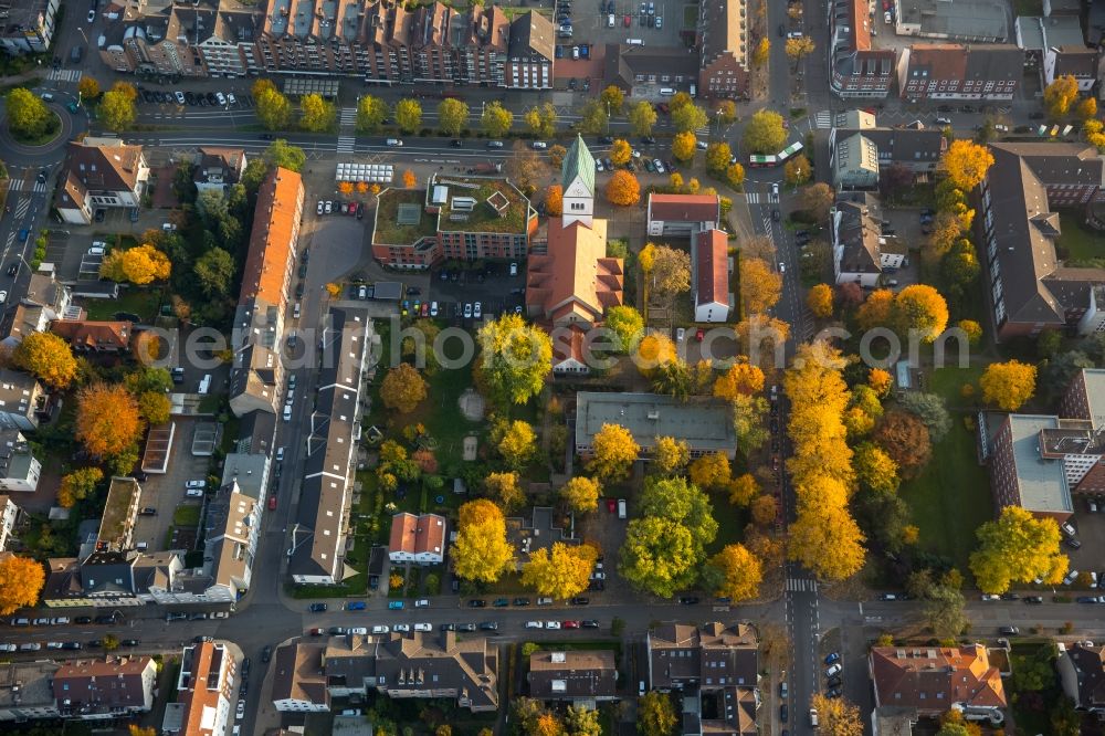 Aerial photograph Gladbeck - Church building of the Christ Church on Humboldstrasse in Gladbeck in the state of North Rhine-Westphalia