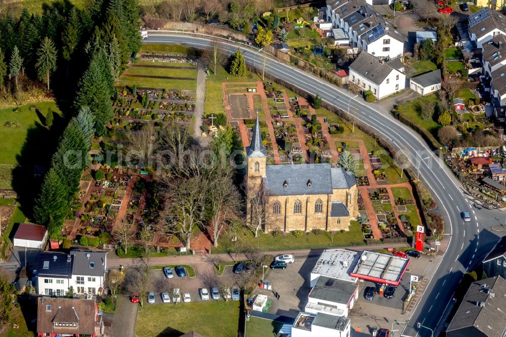 Aerial photograph Hattingen - Church building Evangelische Kirche Niederwenigern on Justinenweg in the district Niederwenigern in Hattingen in the state North Rhine-Westphalia, Germany