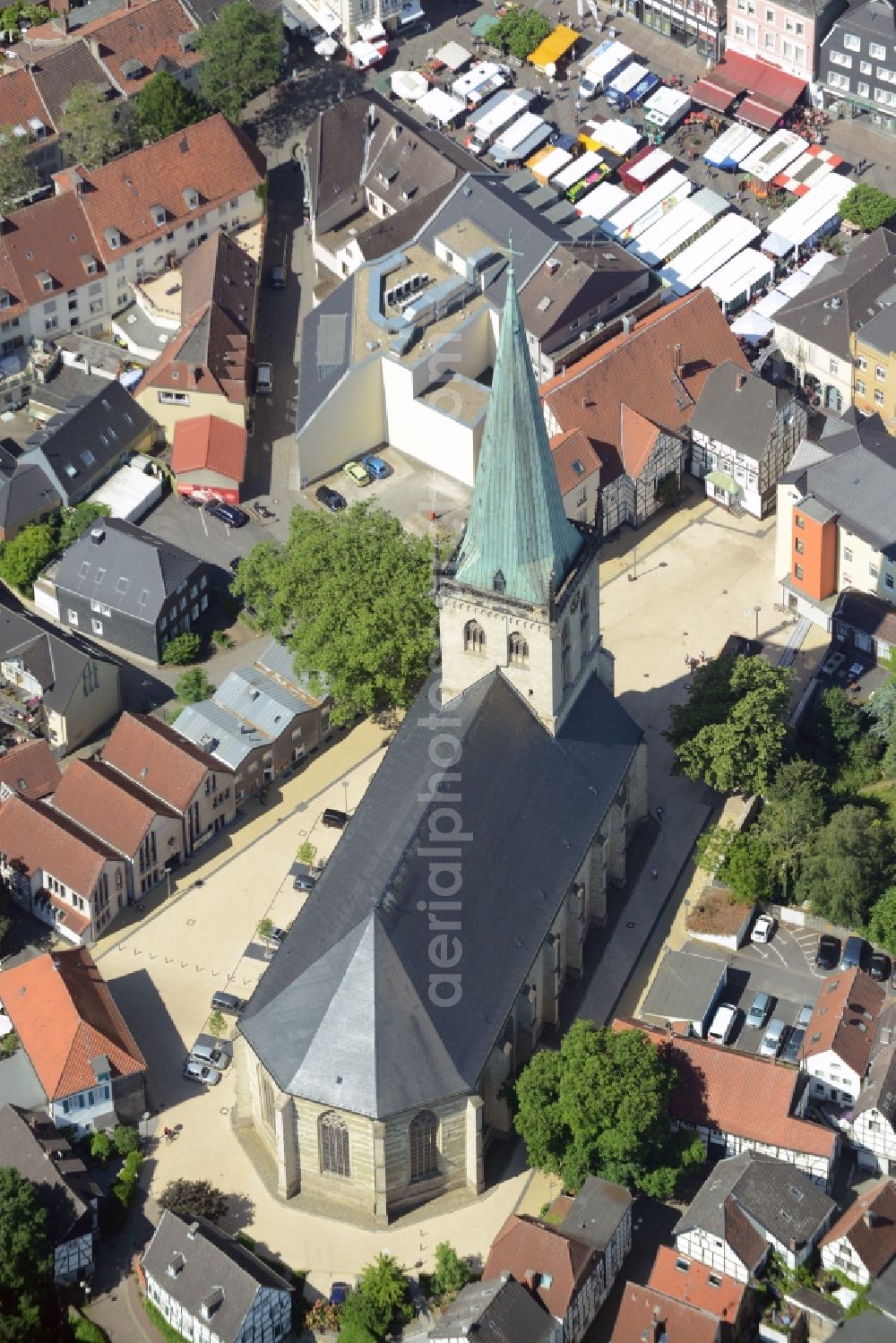 Aerial photograph Unna - Church building in Evangelische Stadtkirche Old Town- center of downtown in Unna in the state North Rhine-Westphalia