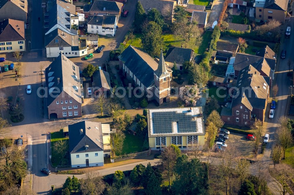 Aerial photograph Isselburg - Church building of the protestant church on Minervastrasse in Isselburg in the state of North Rhine-Westphalia