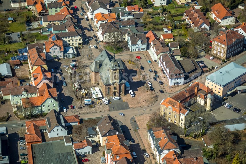 Aerial photograph Bad Arolsen - Church building Martin Luther Stadtkirche on Kirchplatz in Bad Arolsen in the state Hesse, Germany