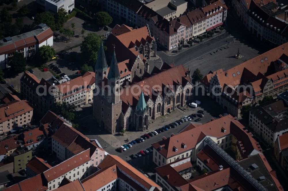 Aerial photograph Braunschweig - Church building protestantn Sankt Martinikirche in Brunswick in the state Lower Saxony, Germany