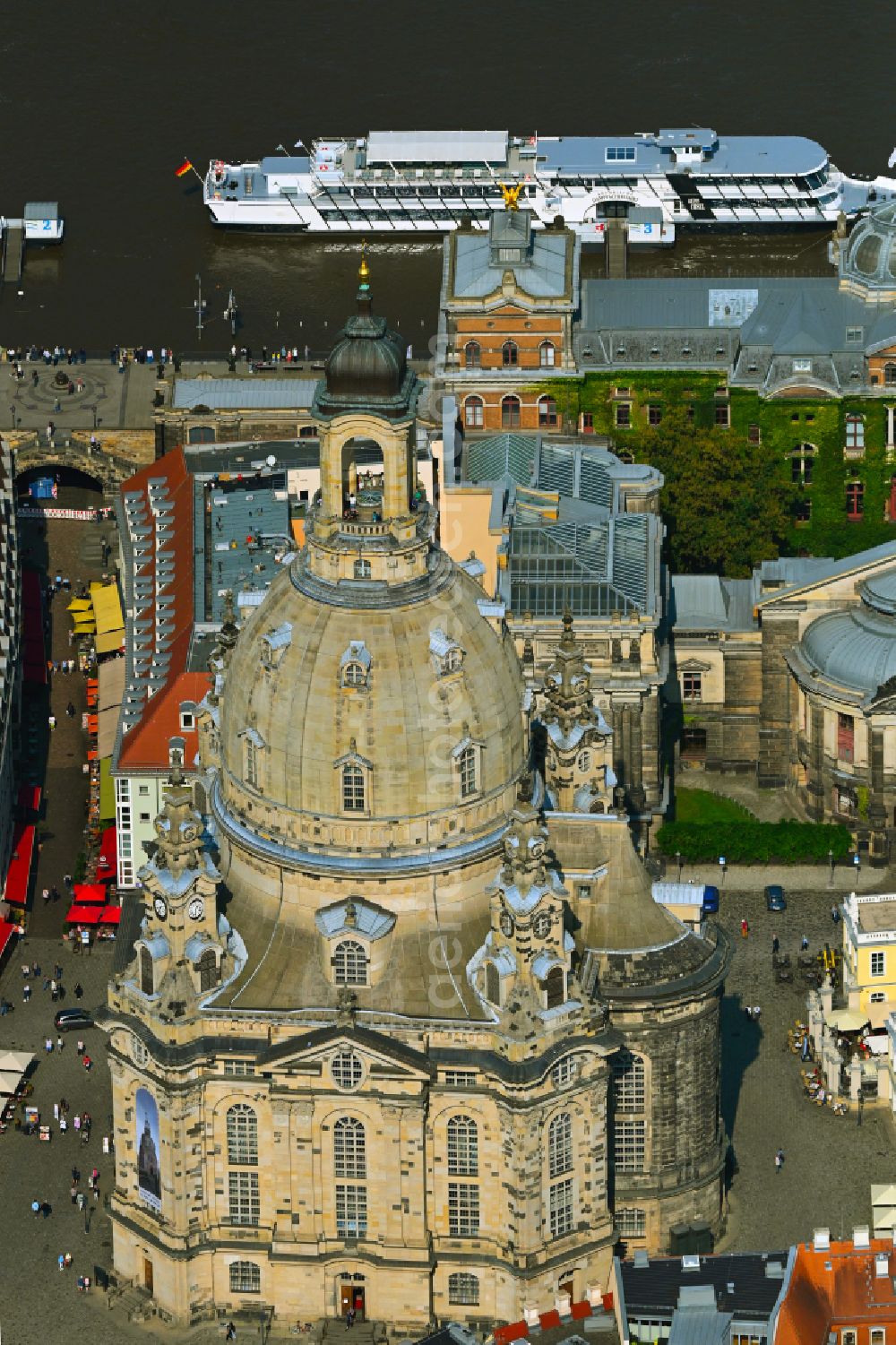 Aerial image Dresden - Church building in Frauenkirche Dresden on Neumarkt Old Town- center of downtown in the district Altstadt in Dresden in the state Saxony, Germany