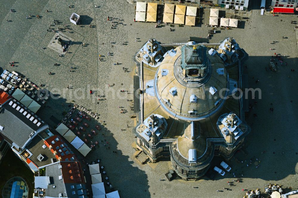 Aerial image Dresden - Church building in Frauenkirche Dresden on Neumarkt Old Town- center of downtown in the district Altstadt in Dresden in the state Saxony, Germany